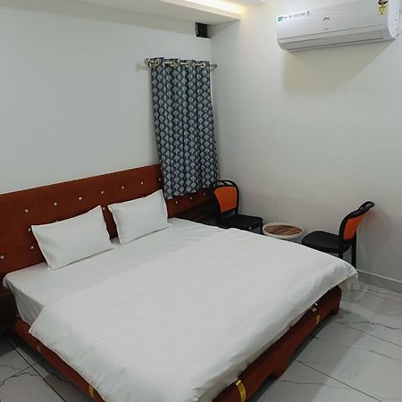 Hotel Shree Kedar Palace Ujjain Eksteriør bilde