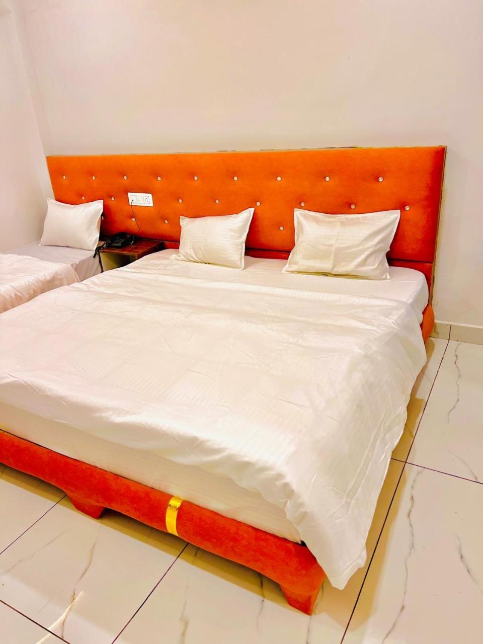 Hotel Shree Kedar Palace Ujjain Eksteriør bilde