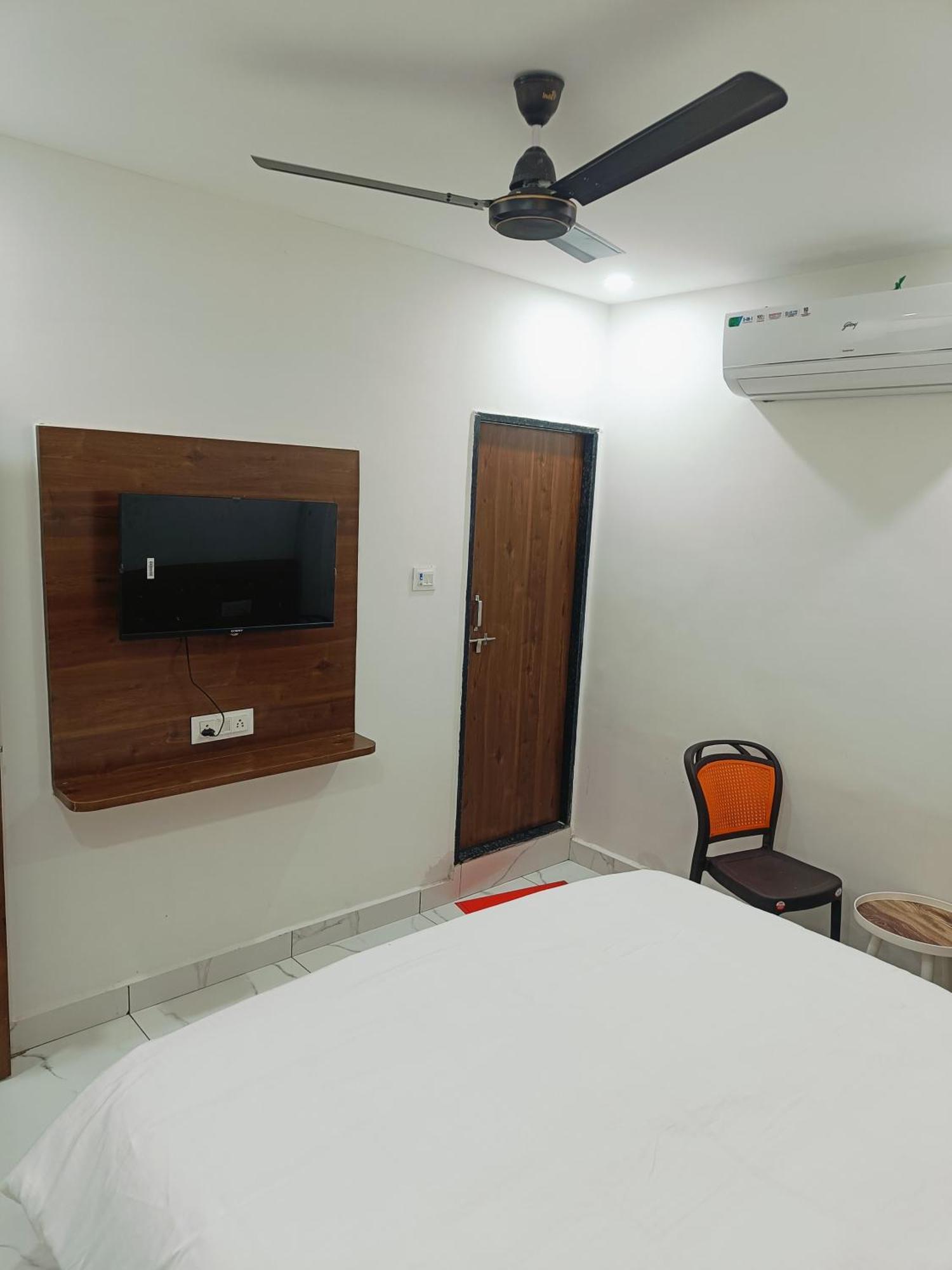 Hotel Shree Kedar Palace Ujjain Eksteriør bilde